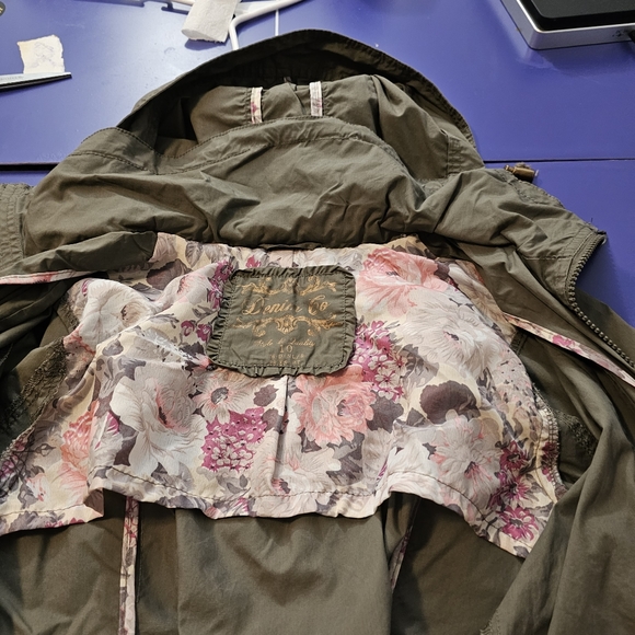 Denim Co. Hooded Lightweight Jacket Utility Pockets Green Women's Size 10 - Picture 16 of 16